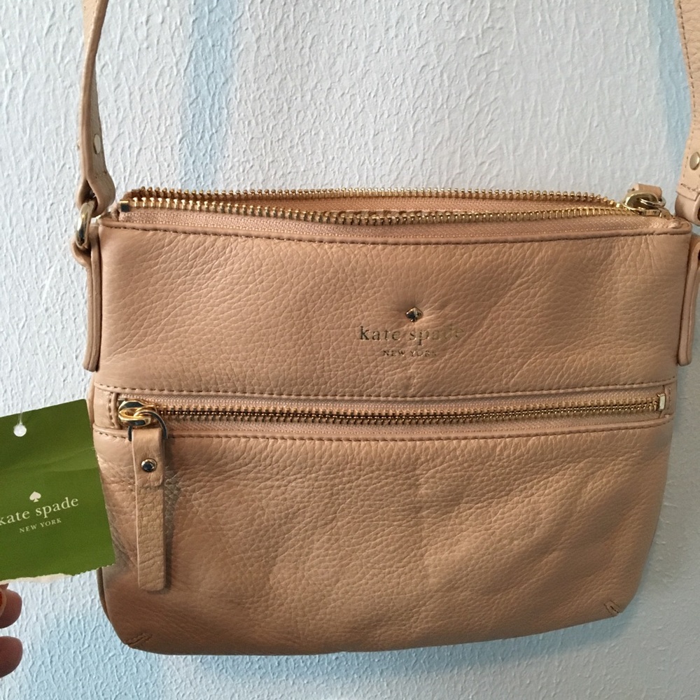 Kate Spade ♠️ purse - Picture 1 of 6